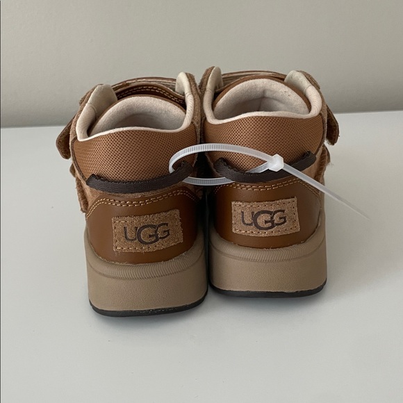 UGG Kids Rennie Boot - Picture 9 of 9